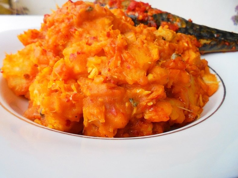 Yam Porridge (Asaro) – Half & Full Pan